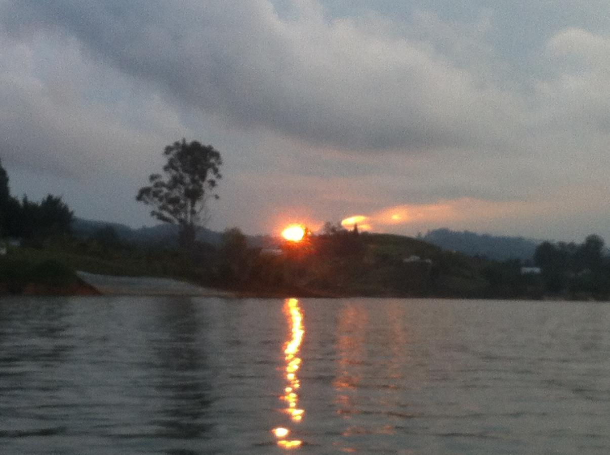 Casa Finca Tipica The Lake Hotel Guatapé Екстериор снимка